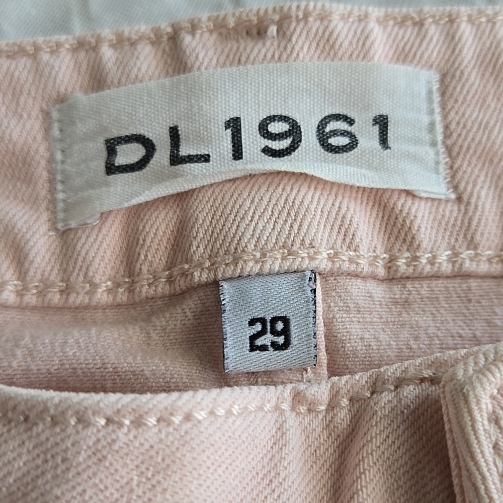 DL1961 Renee Cutoff Denim Shorts In Hibiscus Pastel Pink - Picture 5 of 12